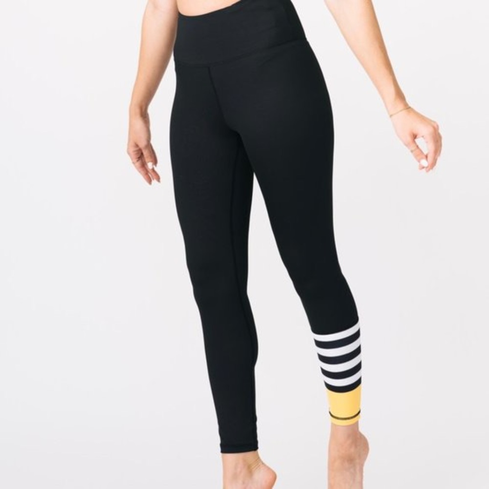 Zyia Bumblebee Leggings
